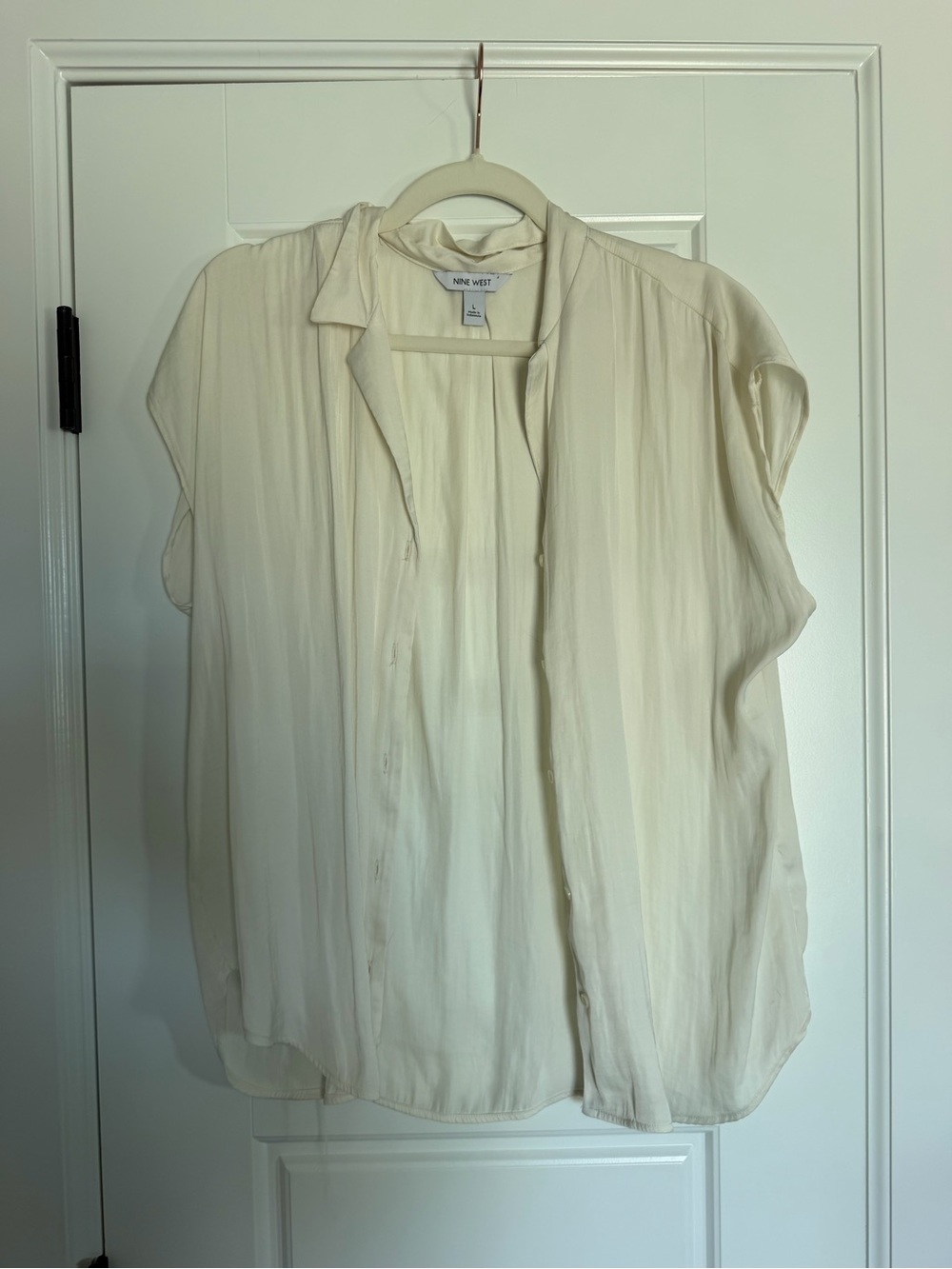 Nine West women Cream Short Sleeve Lightweight Button-Down Shirt